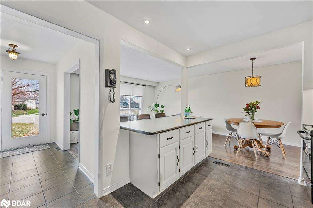 12 Curtiss Court Property Photo 21