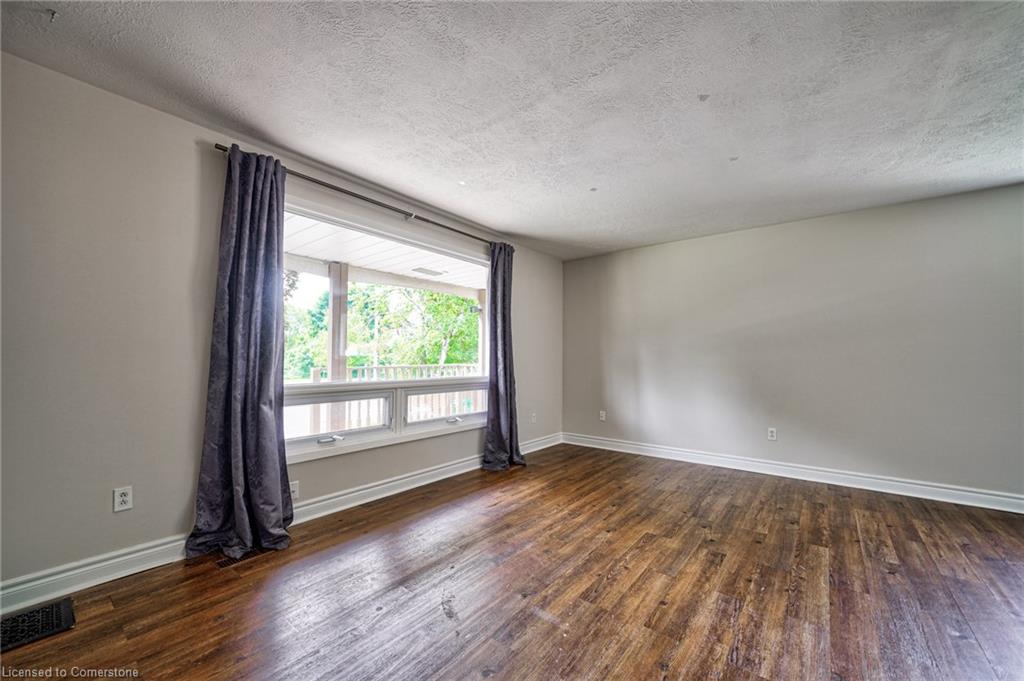 1215 Franklin Drive Property Photo 4