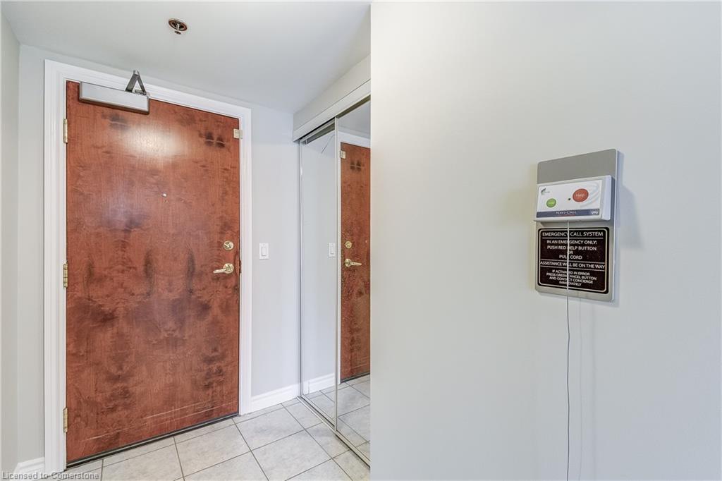 1208-100 Burloak Drive Property Photo 2