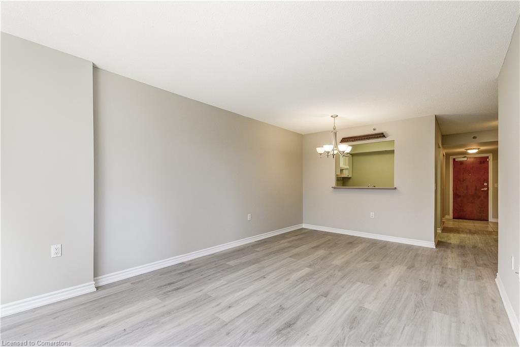 1208-100 Burloak Drive Property Photo 25