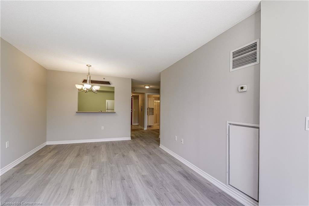 1208-100 Burloak Drive Property Photo 26