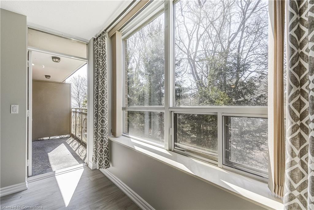 1208-100 Burloak Drive Property Photo 35