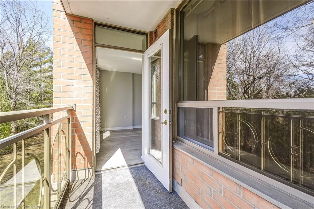 1208-100 Burloak Drive Property Photo 37