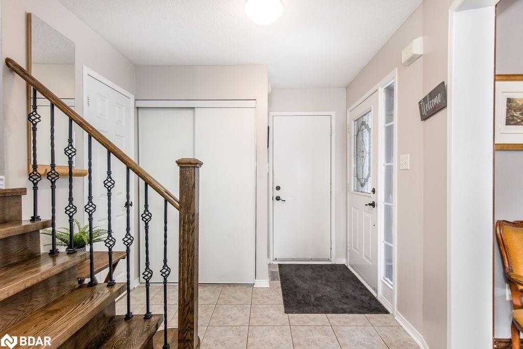 7 Hemlock Court Property Photo 4