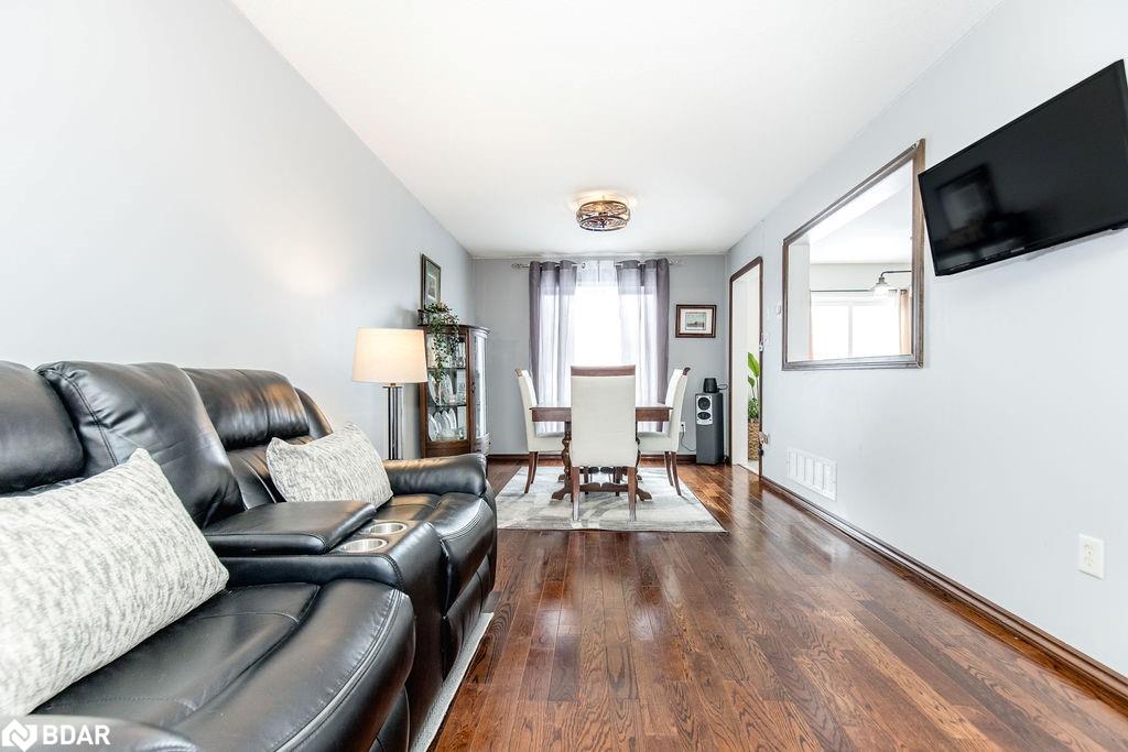 7 Hemlock Court Property Photo 7
