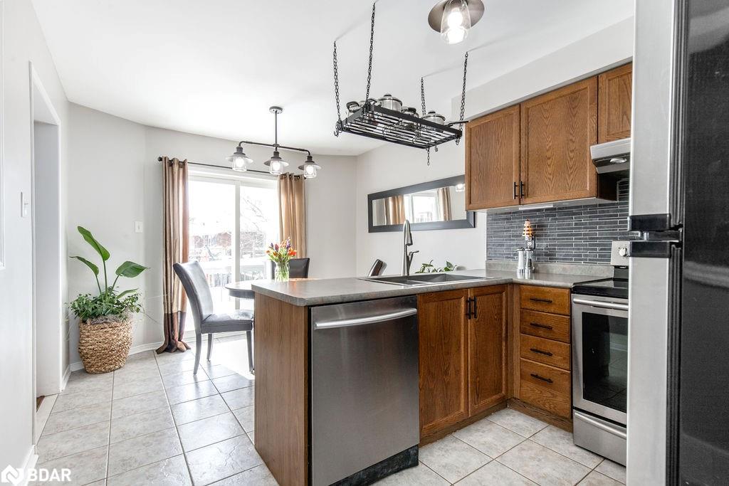 7 Hemlock Court Property Photo 15