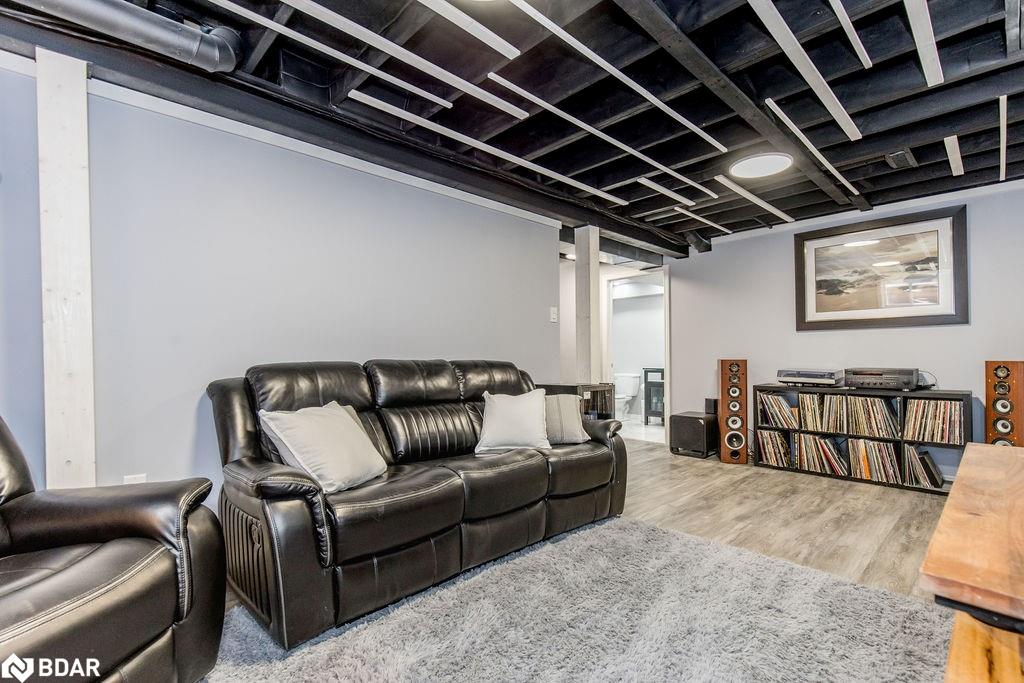7 Hemlock Court Property Photo 32