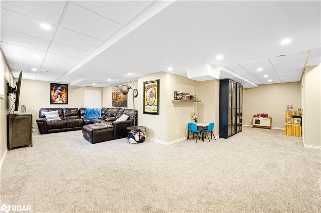 100 Mount Crescent Property Photo 30