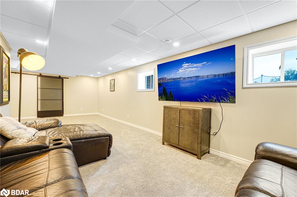 100 Mount Crescent Property Photo 32