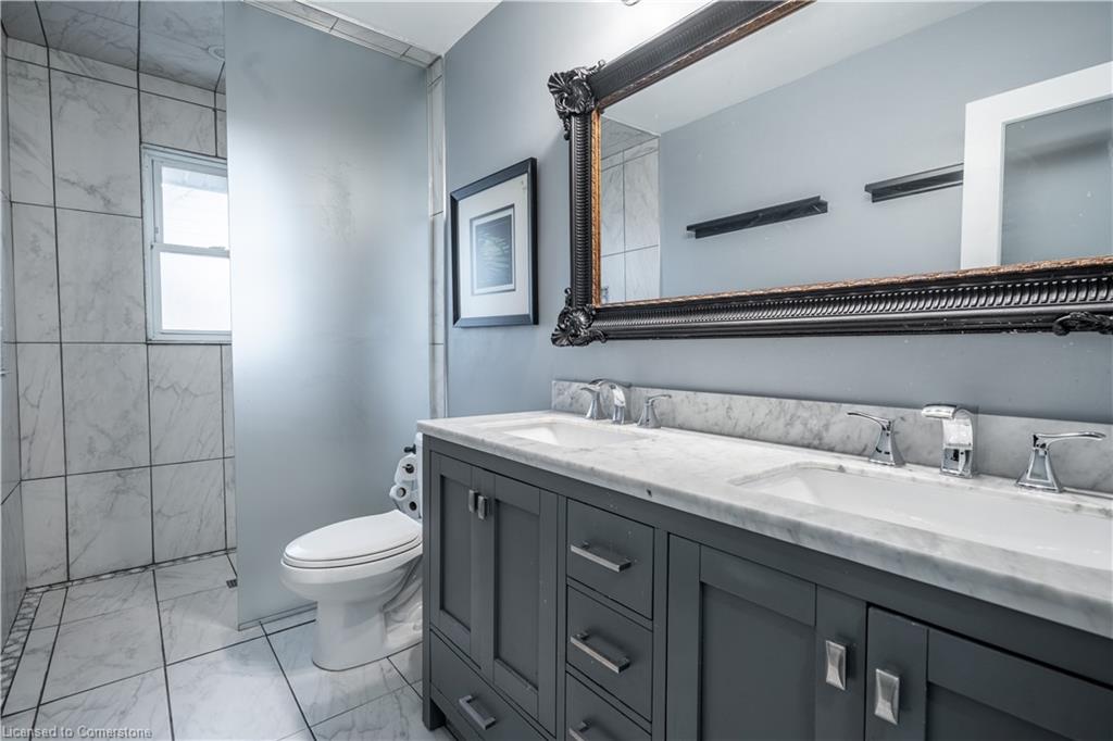908 Fennell Avenue E Property Photo 11