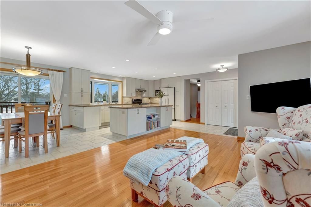 1554 Venetia Drive Property Photo 15