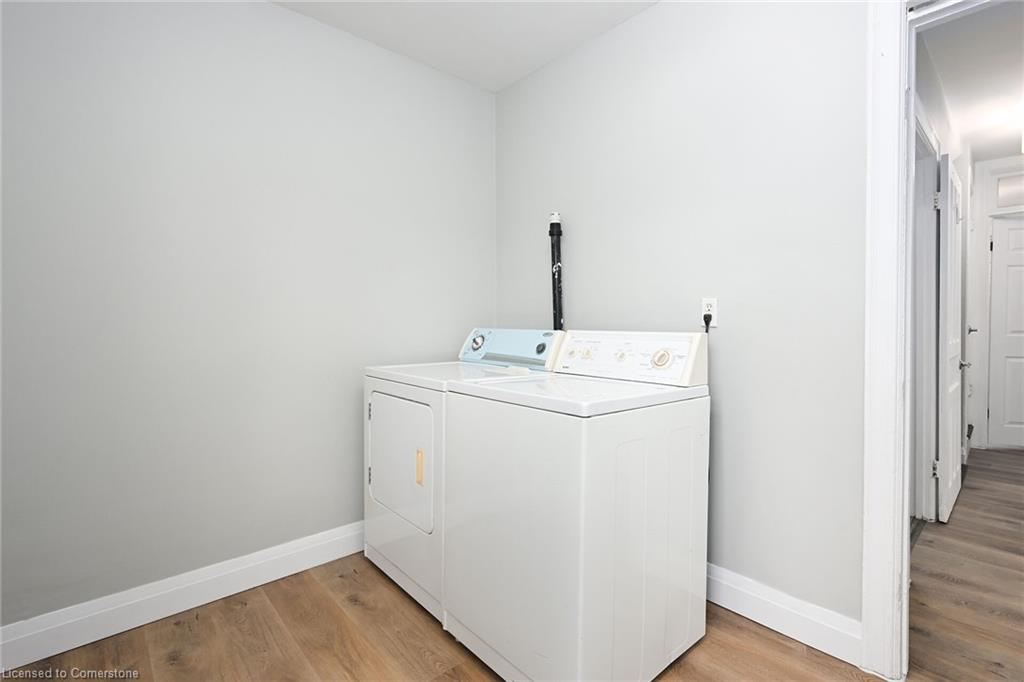 30 Fairleigh Avenue N Property Photo 16