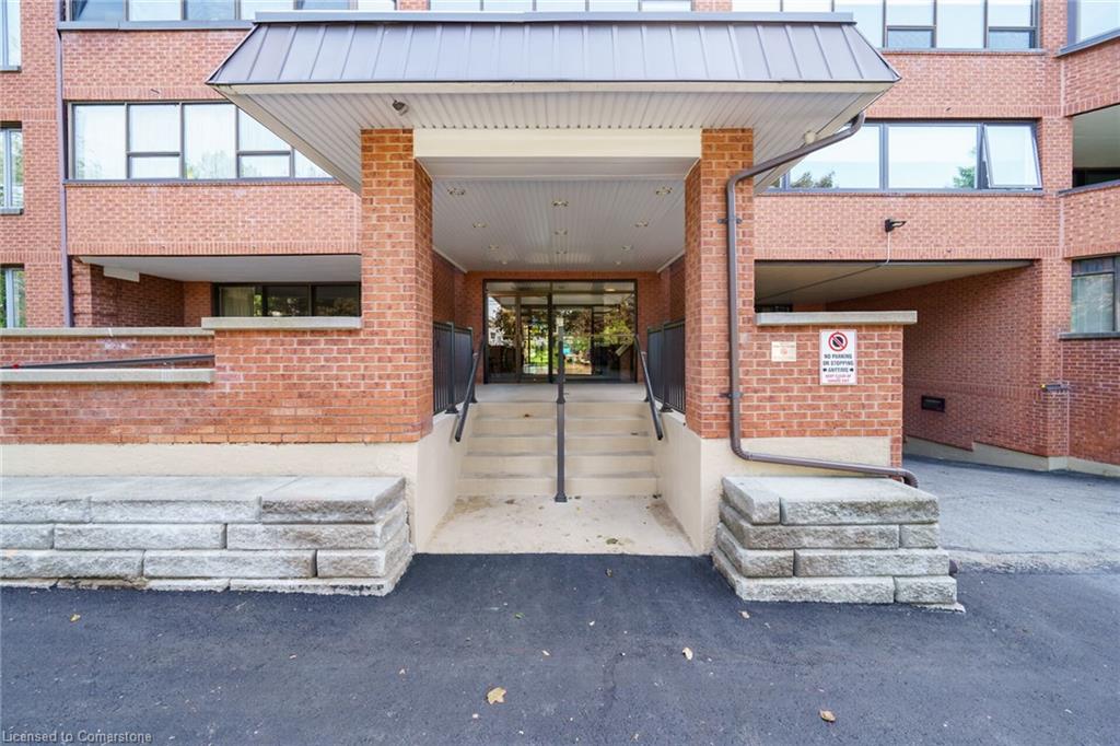 314-150 Wilson Street W Property Photo 2