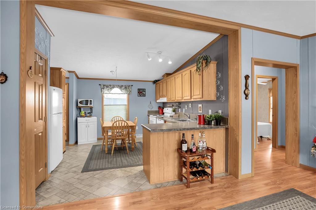 130-3033 Townline Road Property Photo 7