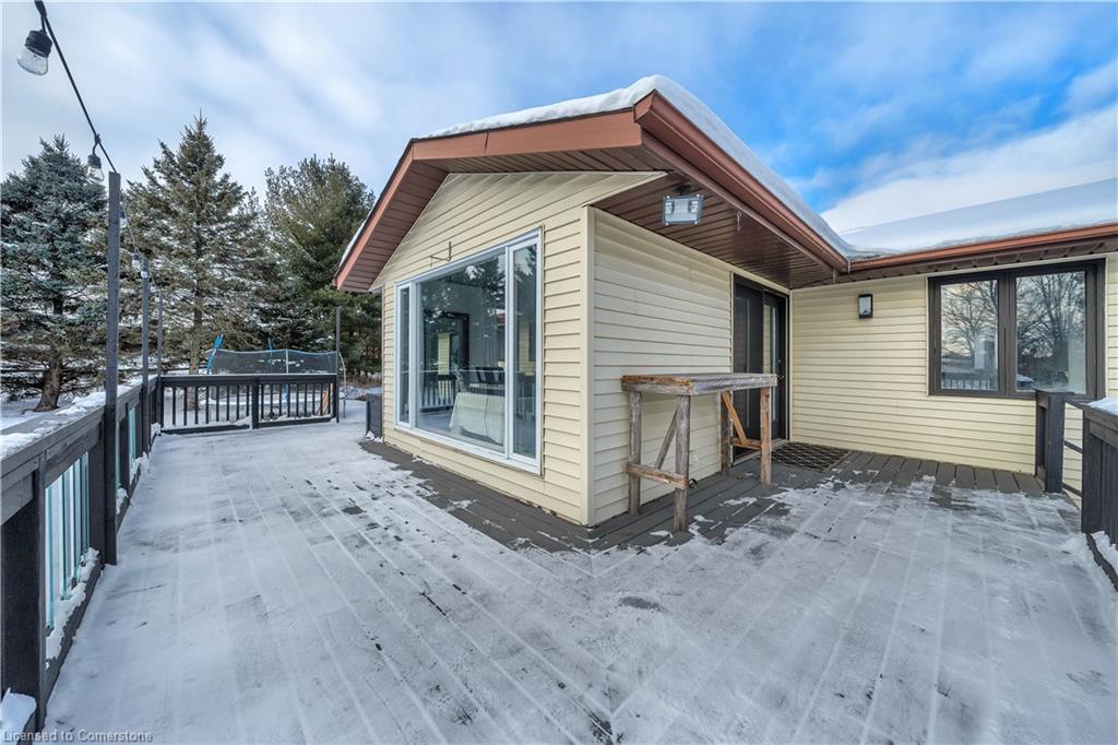 5702 Sixth Line Property Photo 10