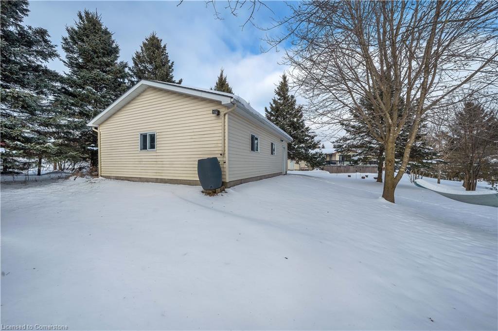 5702 Sixth Line Property Photo 16