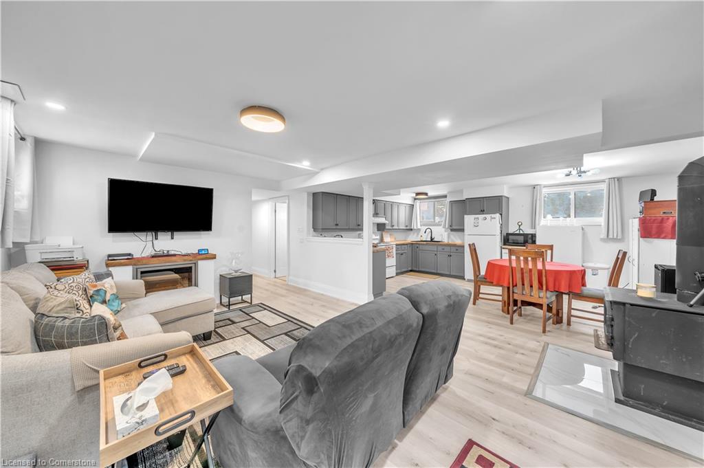 5702 Sixth Line Property Photo 48