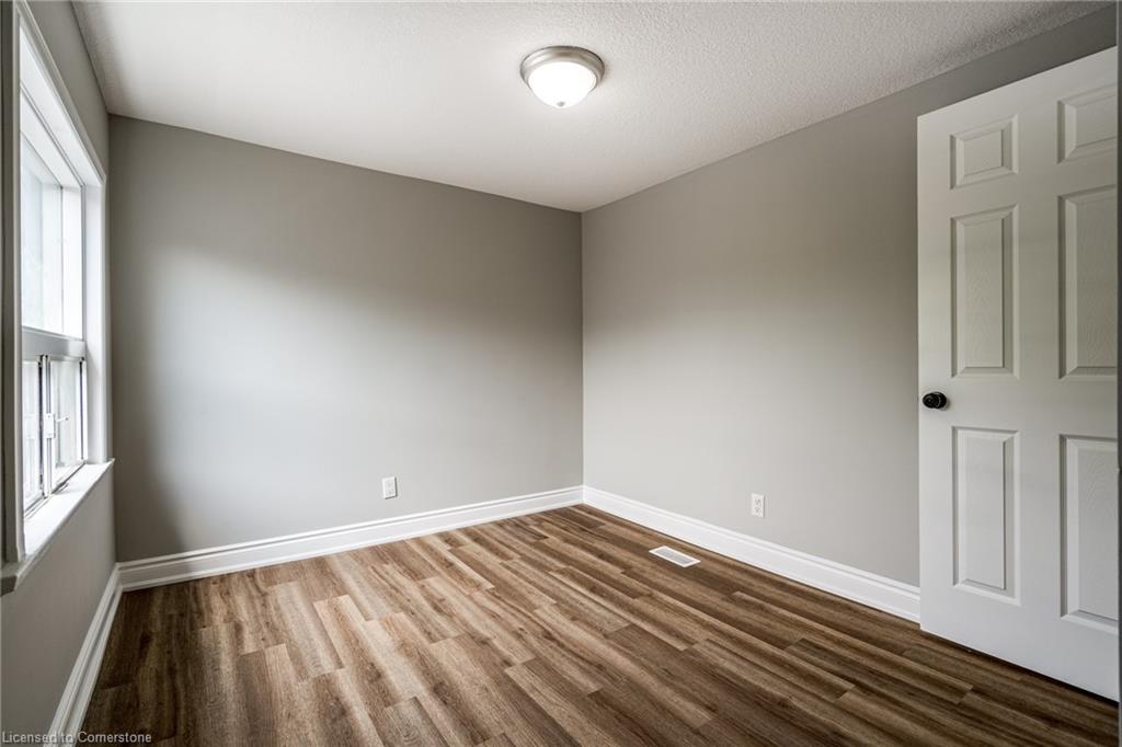 26 Cambridge Avenue Property Photo 18