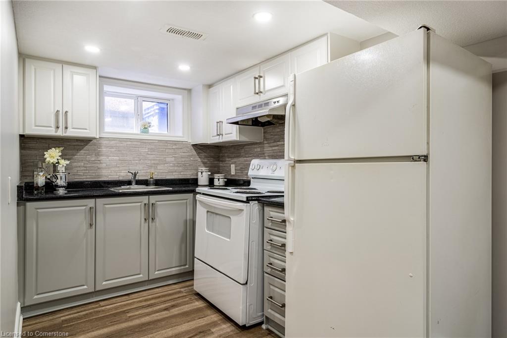 26 Cambridge Avenue Property Photo 25