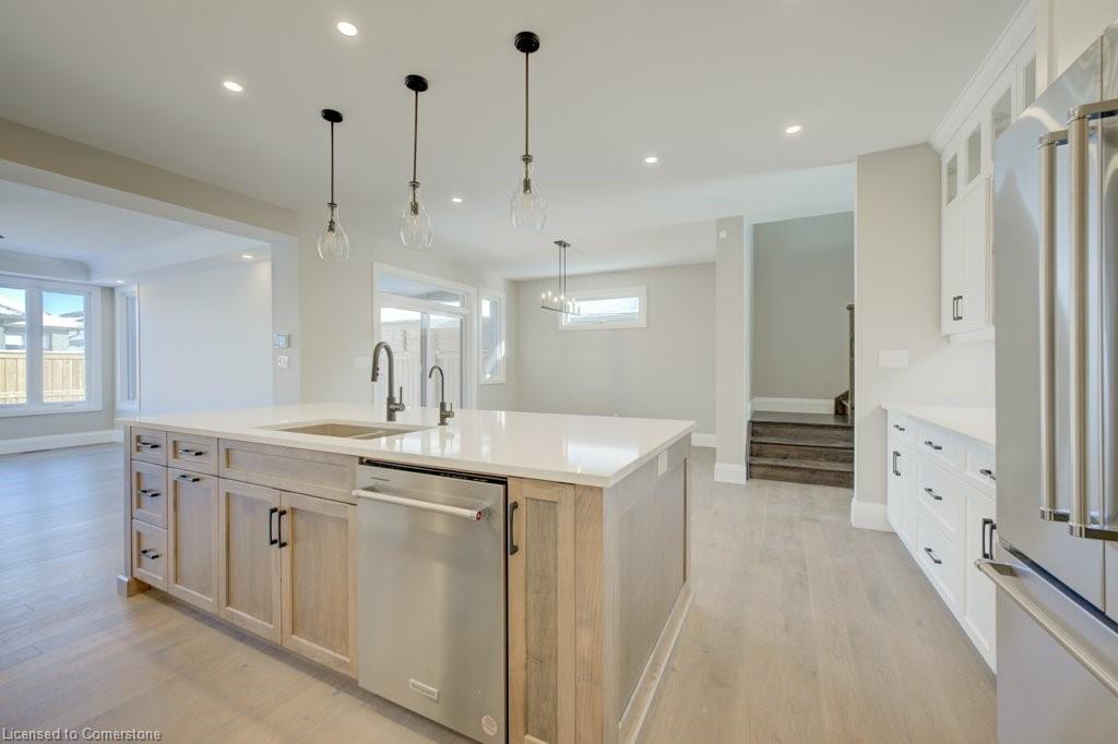 76 Weymouth Street Property Photo 11