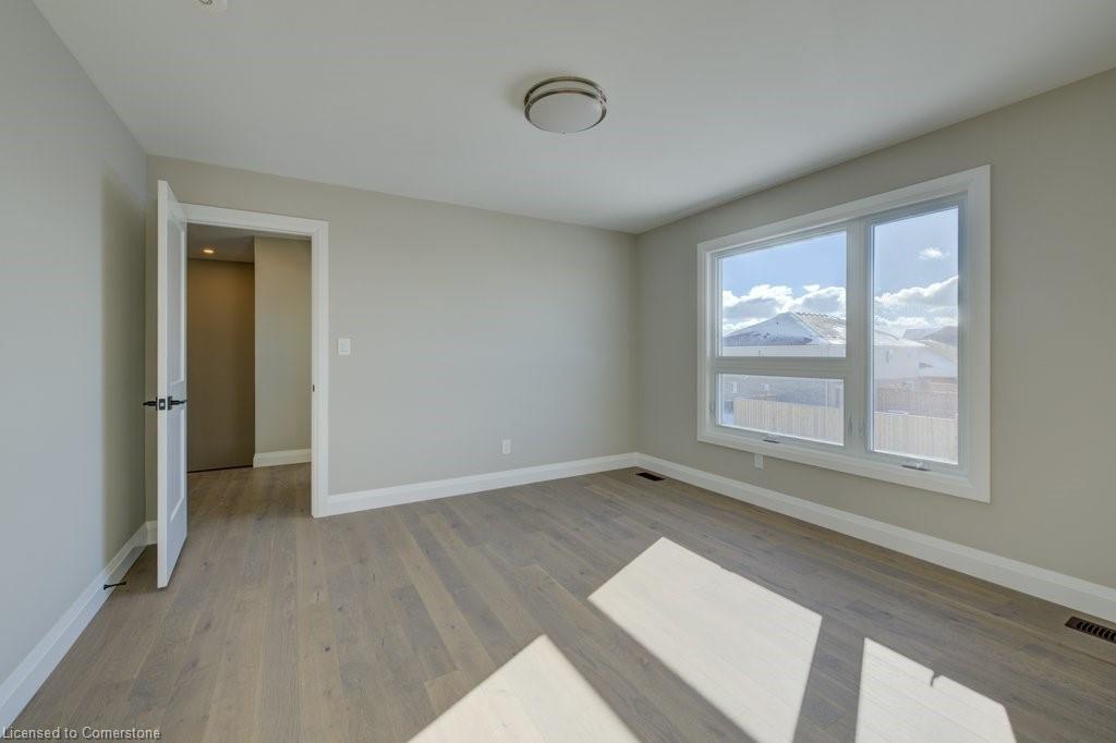 76 Weymouth Street Property Photo 16