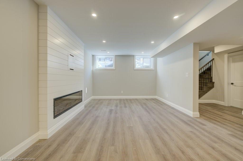 76 Weymouth Street Property Photo 30