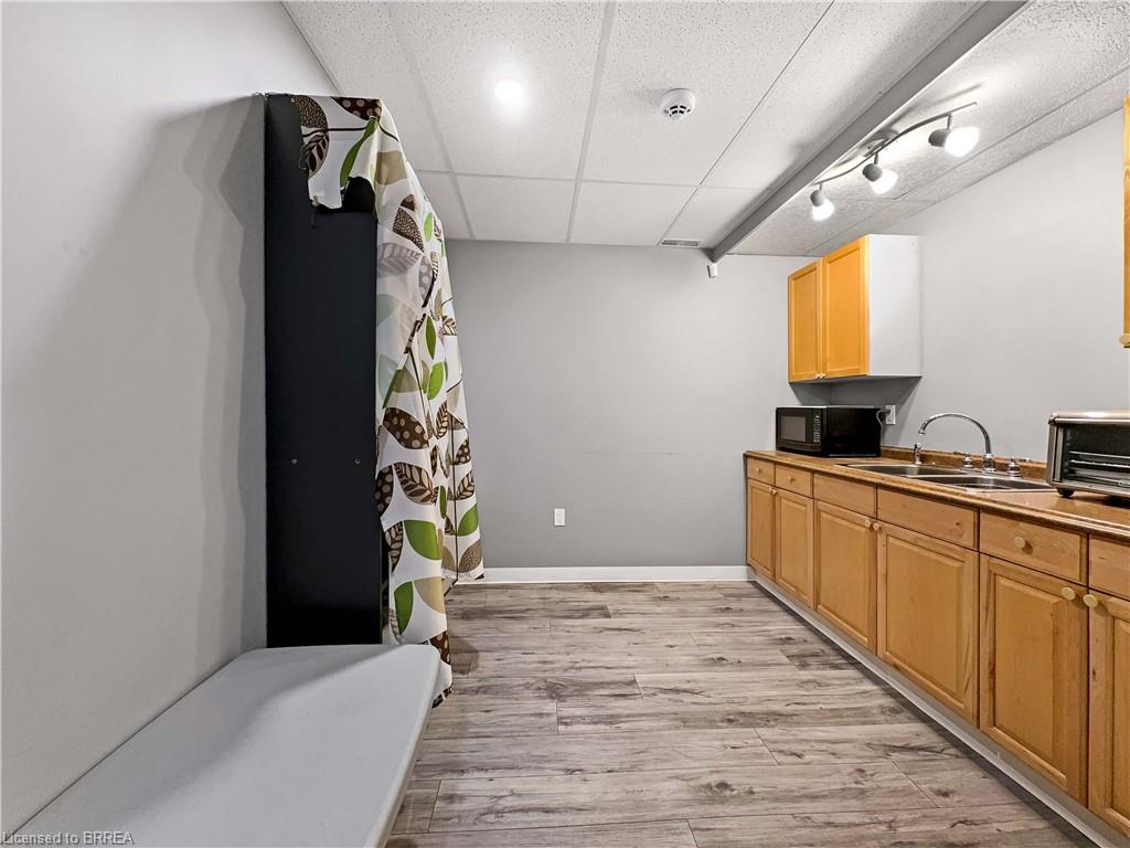 80 Brant Avenue Property Photo 10