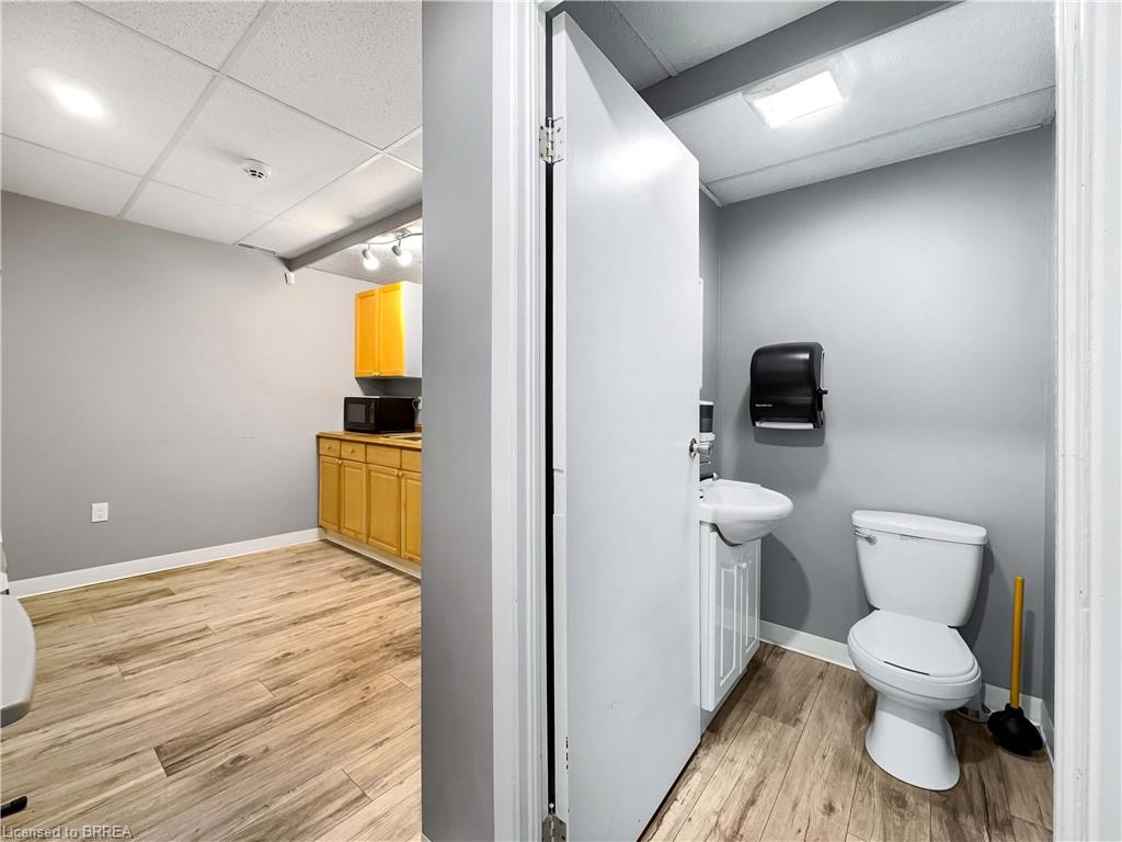 80 Brant Avenue Property Photo 14