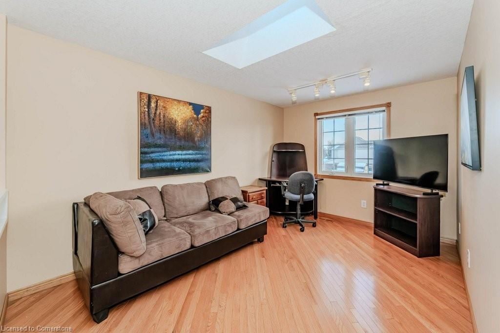 32 Camm Crescent Property Photo 17