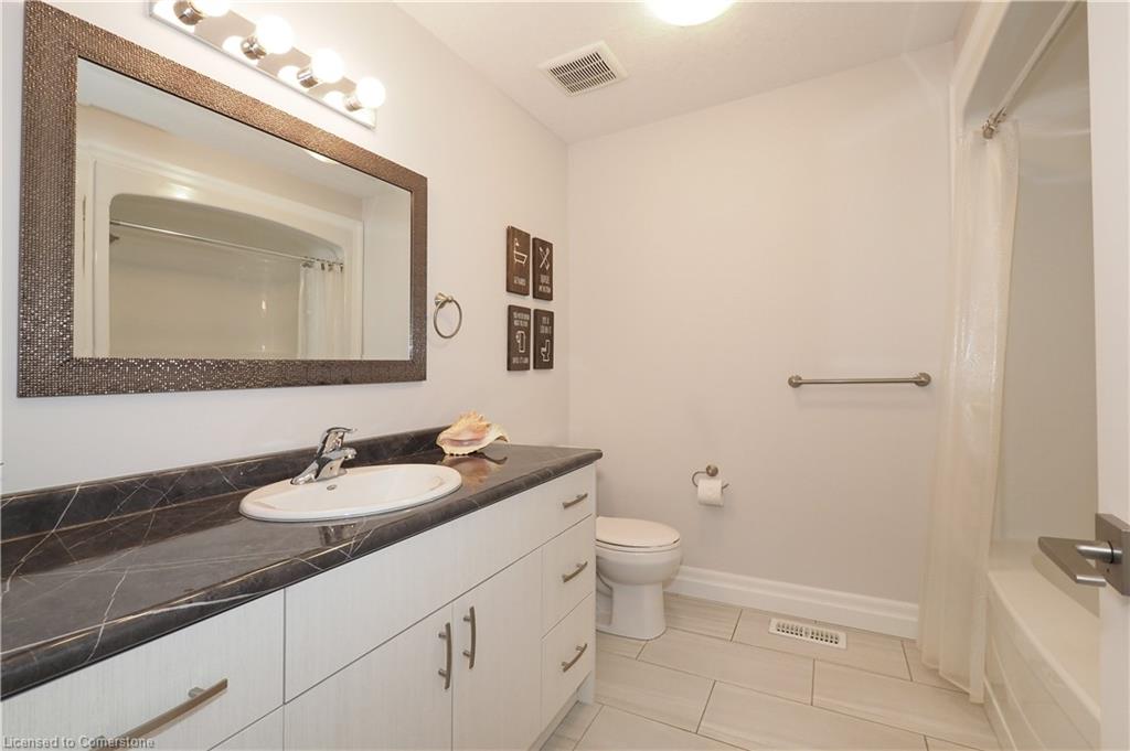810 Davidson Avenue S Property Photo 29