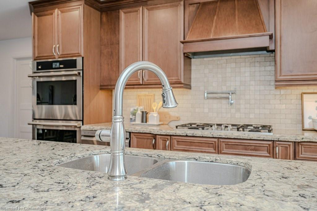 1354 1 Side Road Property Photo 9
