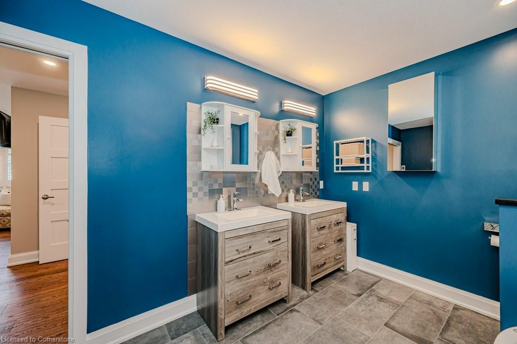 1354 1 Side Road Property Photo 14