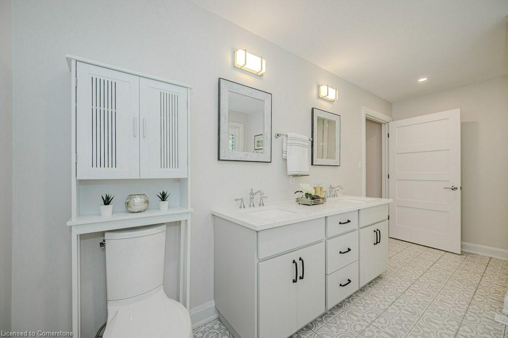 1354 1 Side Road Property Photo 22