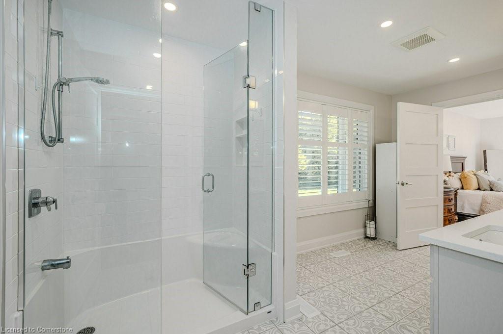 1354 1 Side Road Property Photo 23