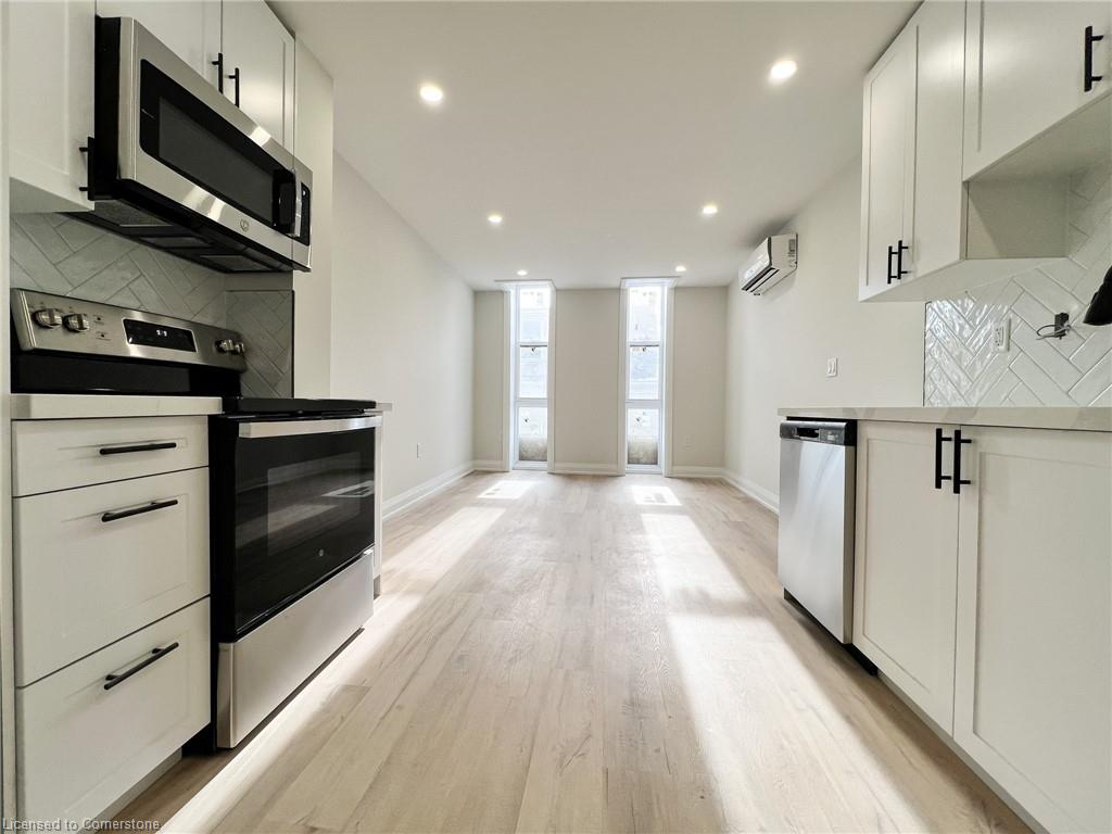 12-588 Barton Street E Property Photo 3