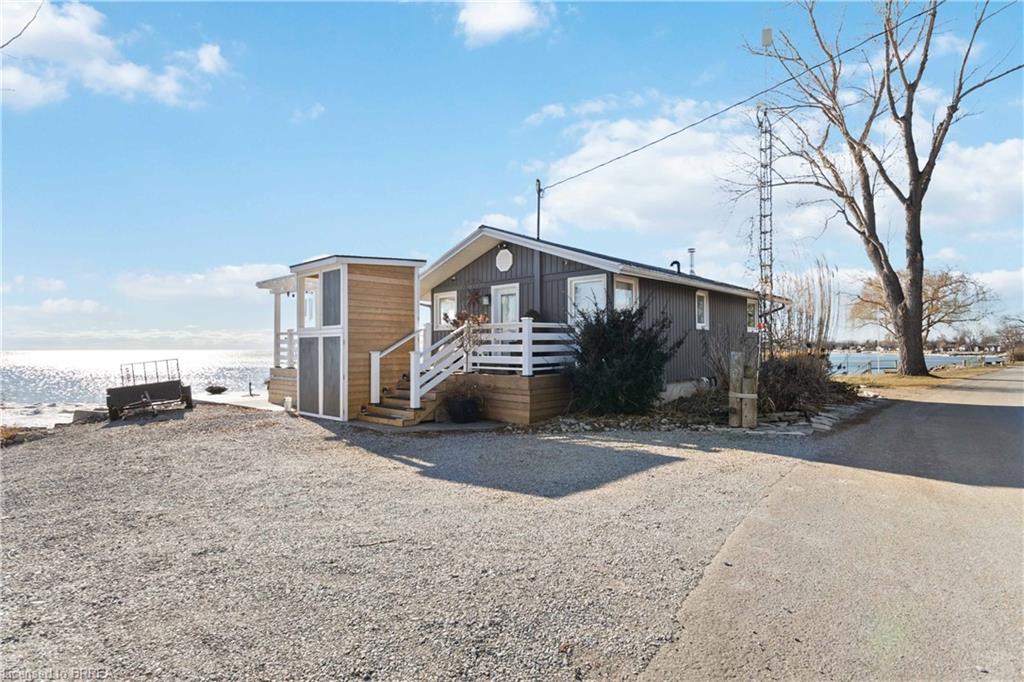 1238 Lakeshore Road Property Photo