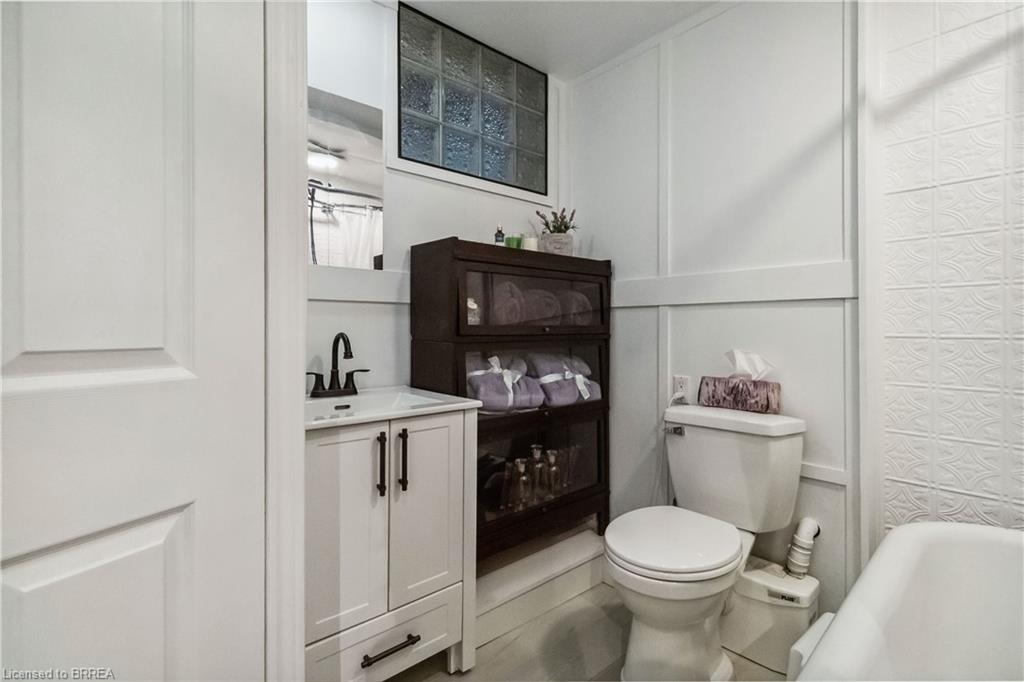 1238 Lakeshore Road Property Photo 8