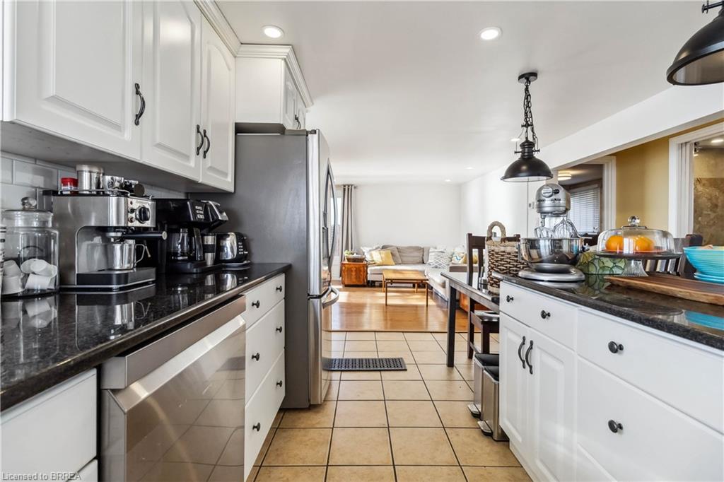 1238 Lakeshore Road Property Photo 15