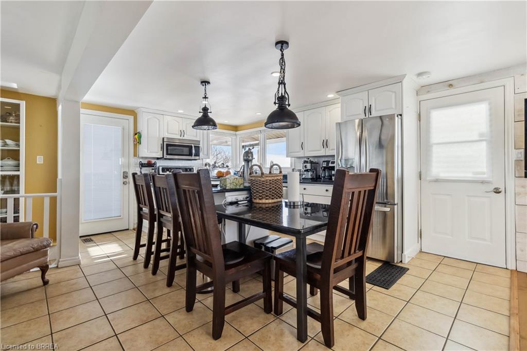1238 Lakeshore Road Property Photo 17