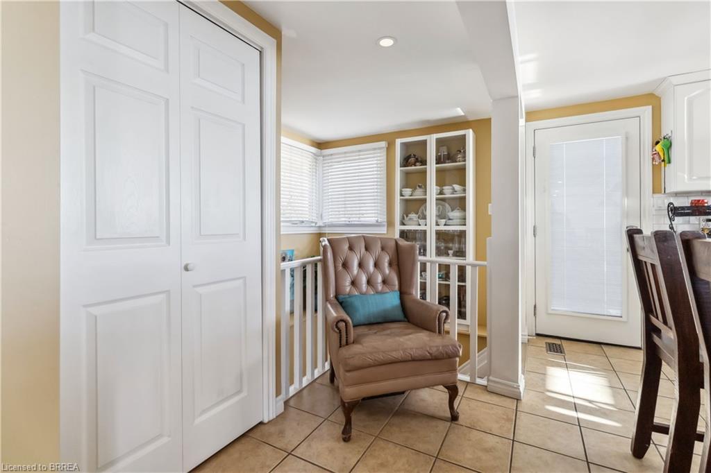 1238 Lakeshore Road Property Photo 18