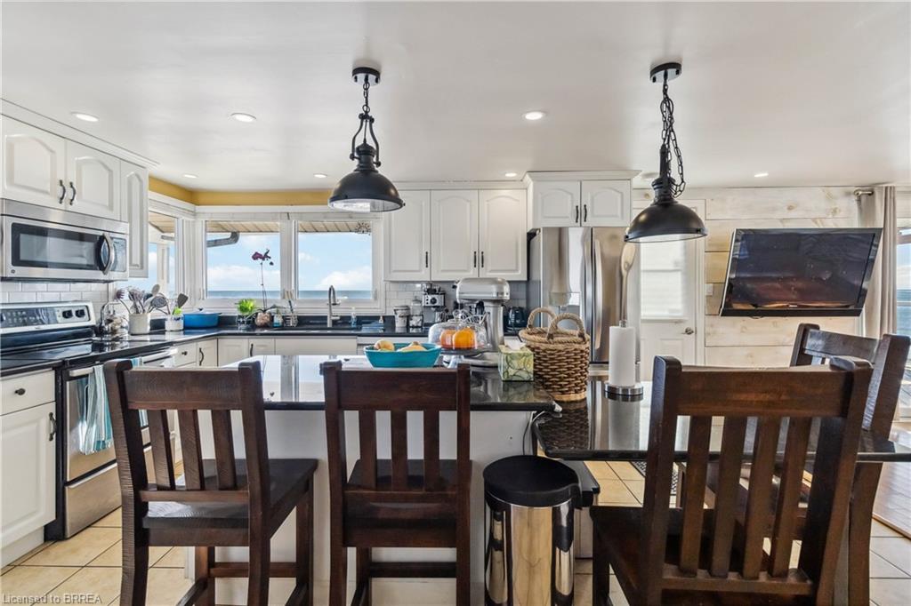 1238 Lakeshore Road Property Photo 19