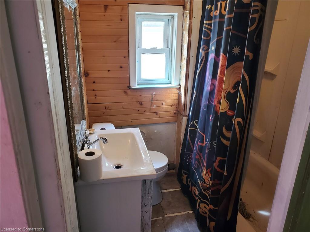54 Douglas Avenue Property Photo 12