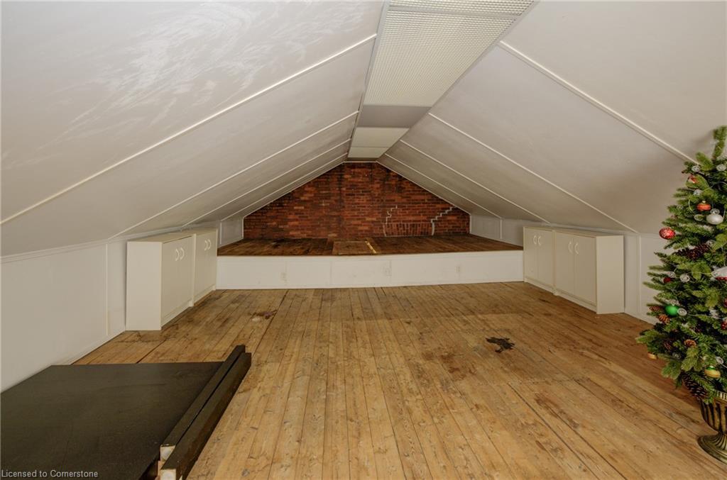 3 St Charles Street W Property Photo 44