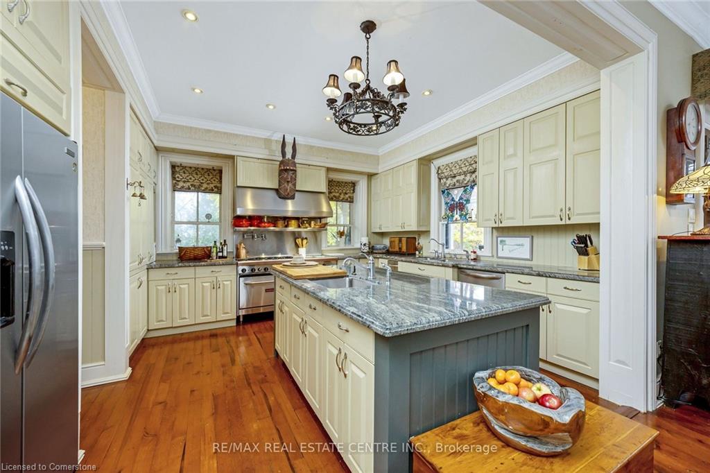 103 Thomas Street Property Photo 11