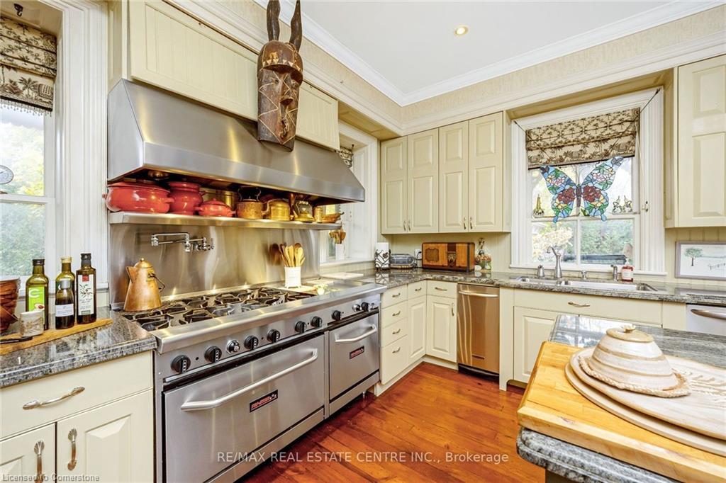 103 Thomas Street Property Photo 15