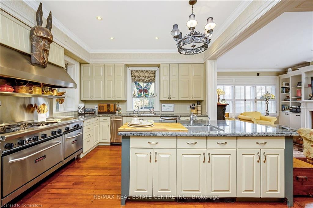 103 Thomas Street Property Photo 16