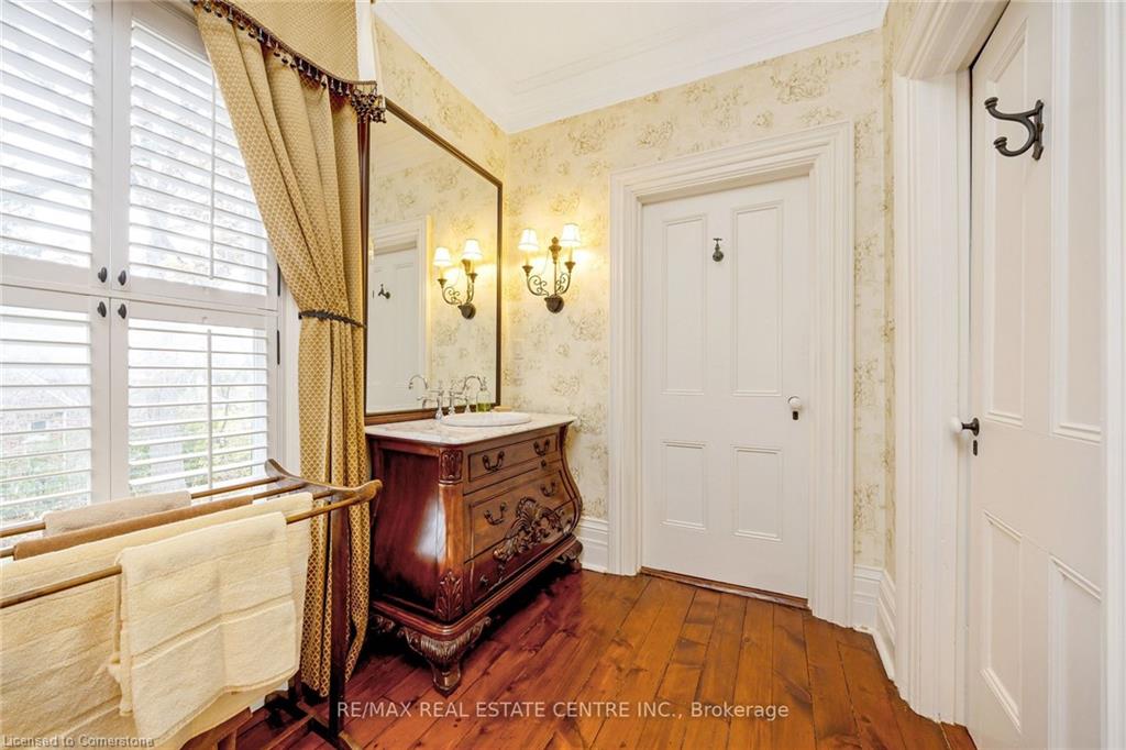 103 Thomas Street Property Photo 24