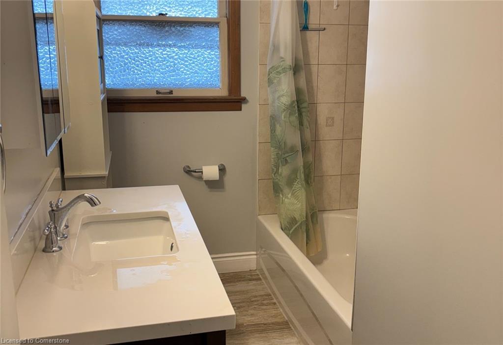 140 Byron Avenue Property Photo 4