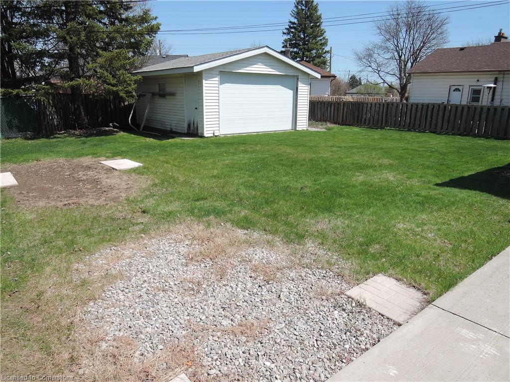 1353 Fisher Avenue Property Photo 24