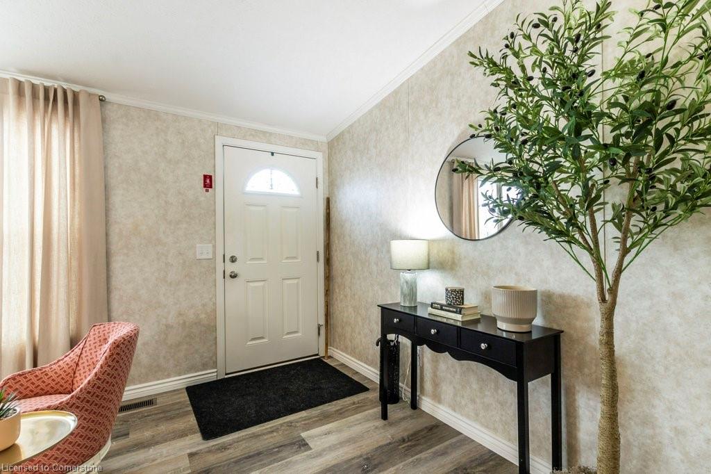4 Cricklewood Crescent Property Photo 6